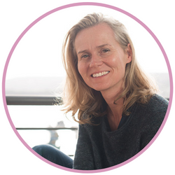 Heidi Holvoet headshot in circle